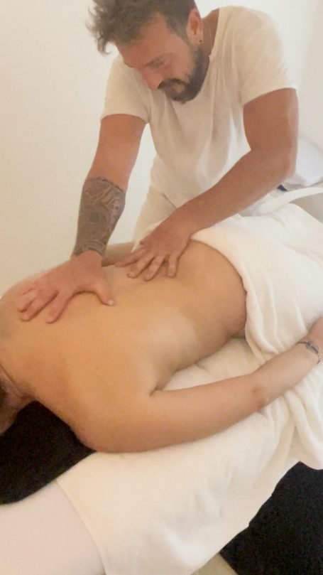 Terapia manual de masaje terapéutico